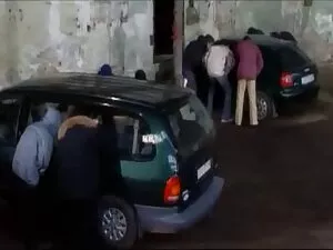 Penuh air. cara bisa ...