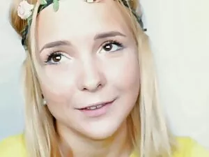 Nicole kembali ke sa ...