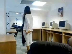 Laura cara buka boke ...